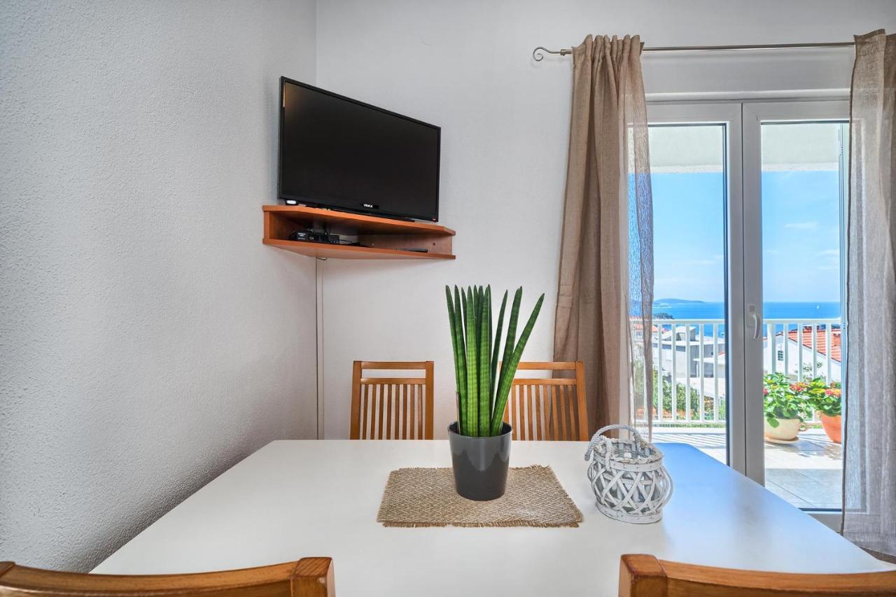 Apartments Irena Хвар Экстерьер фото