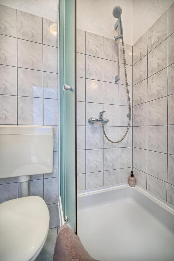 Apartments Irena Хвар Экстерьер фото