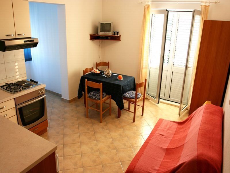 Apartments Irena Хвар Экстерьер фото